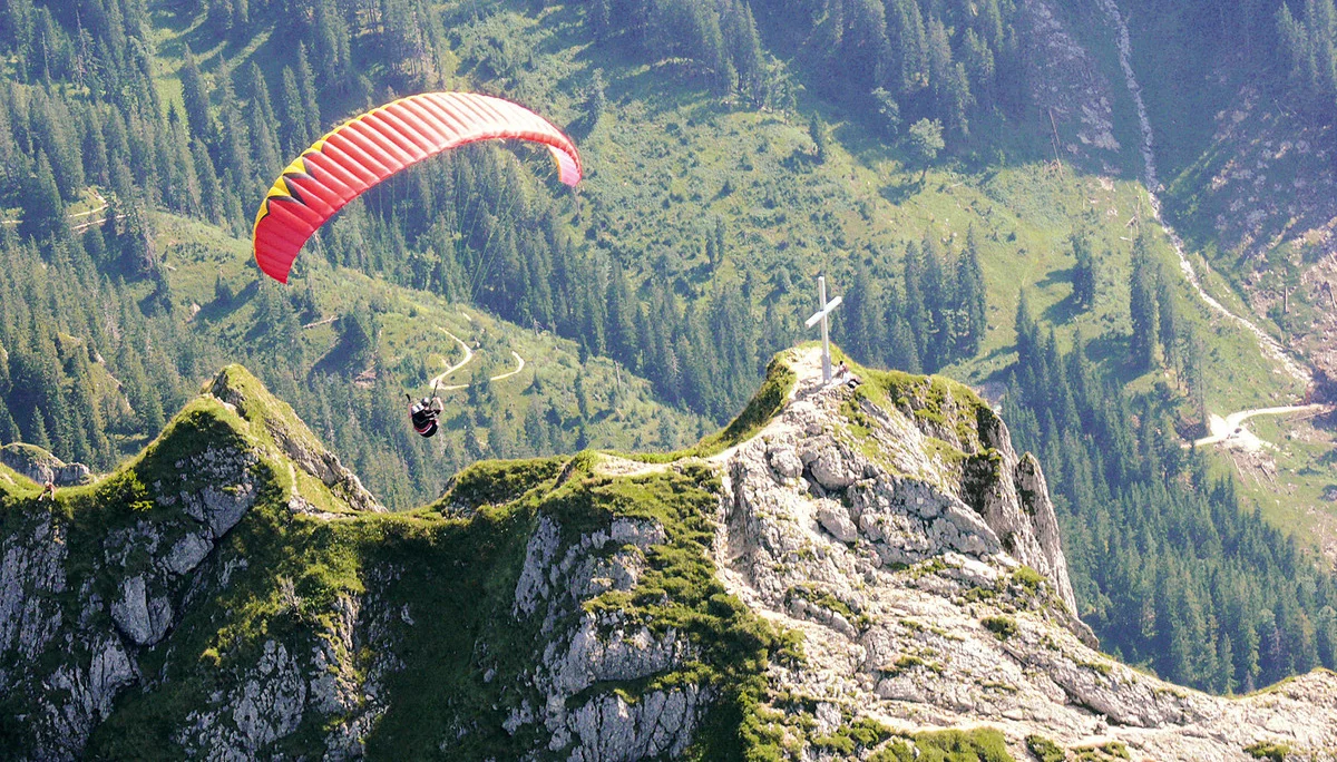 Über dem Brandnerschrofen | © razj