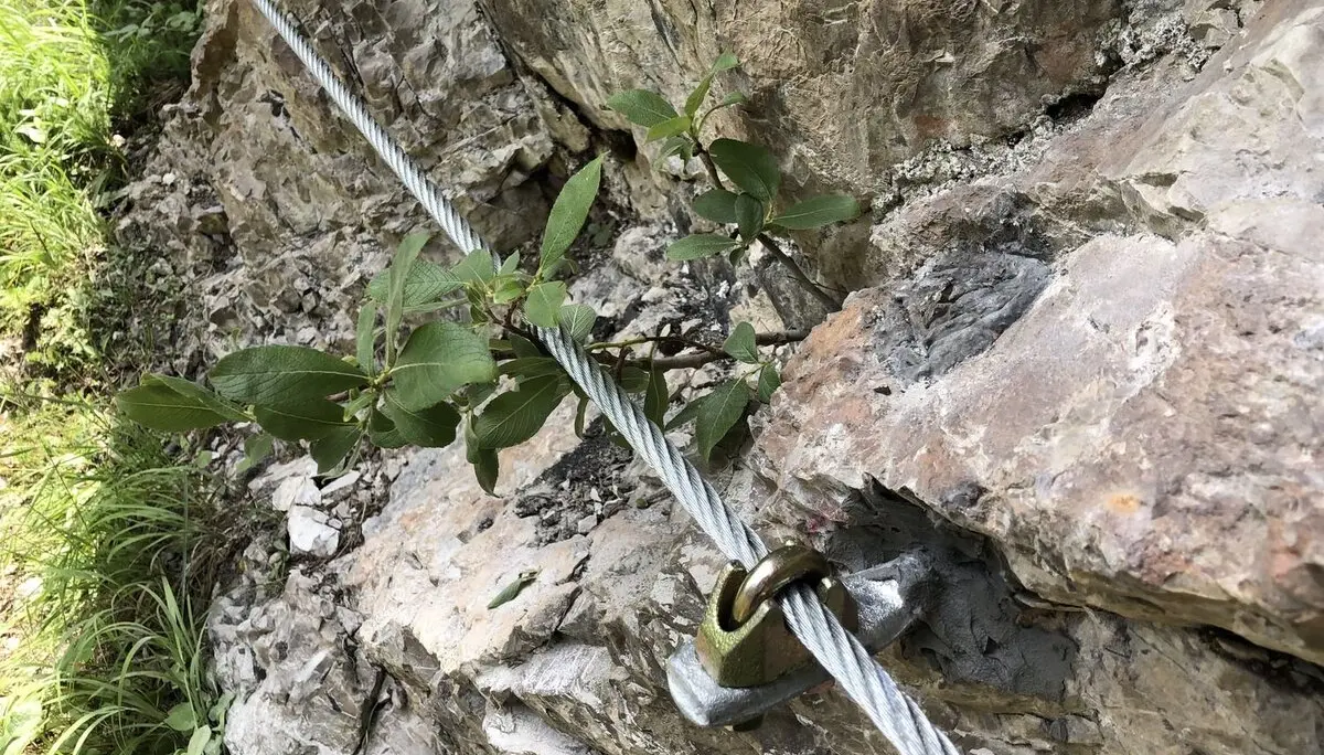 Neuer Anker mit dem 12mm Stahlsteil | © G. Baumann